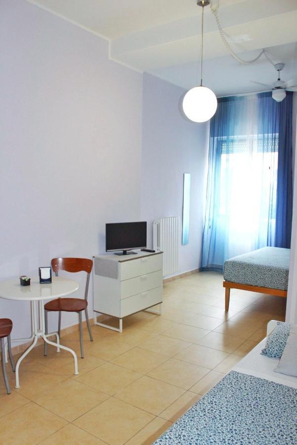 Couette-café Stazione Lecce